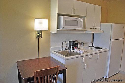 Hometowne Studios By Red Roof St. Louis - Airport/N Lindbergh Hazelwood Εξωτερικό φωτογραφία
